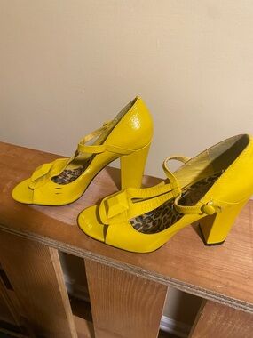 Two Lips Bright Yellow Patent T-Strap Block Heels with Bow